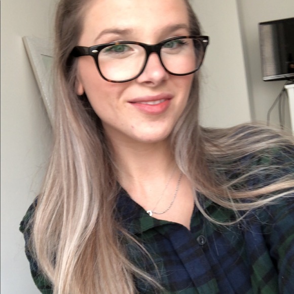 Meet your Posher, Samantha - Picture 1 of 1